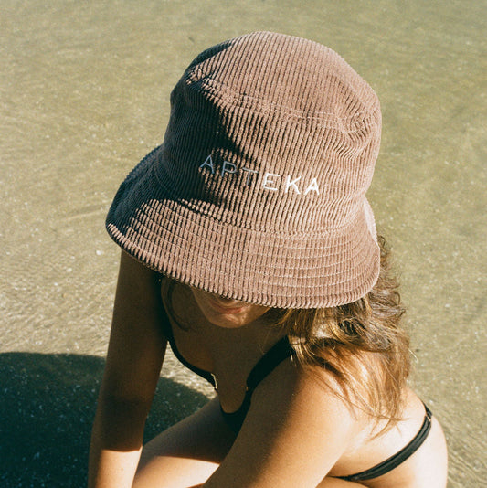 APTEKA Palma Bucket Hat